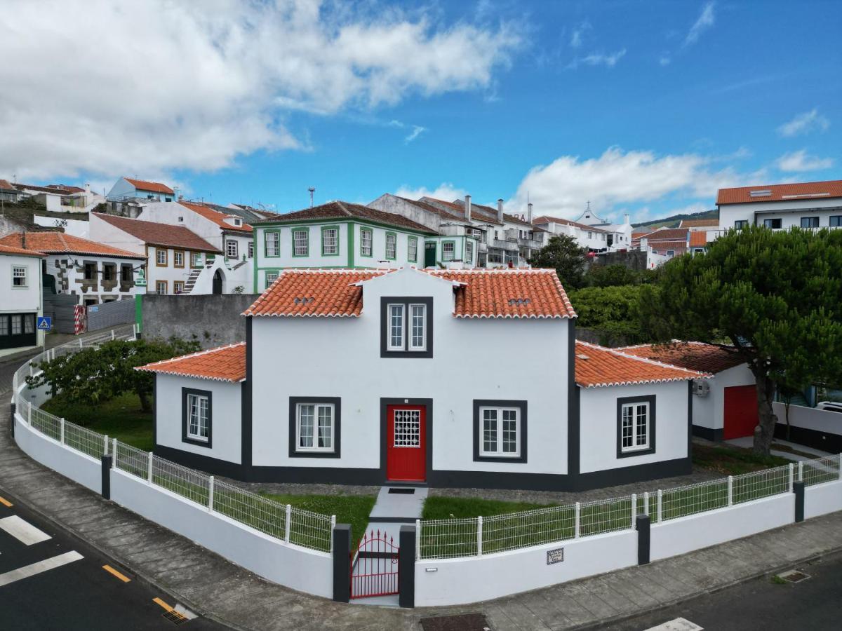 Angra Charming Suites By Seewest Angra do Heroísmo Dış mekan fotoğraf