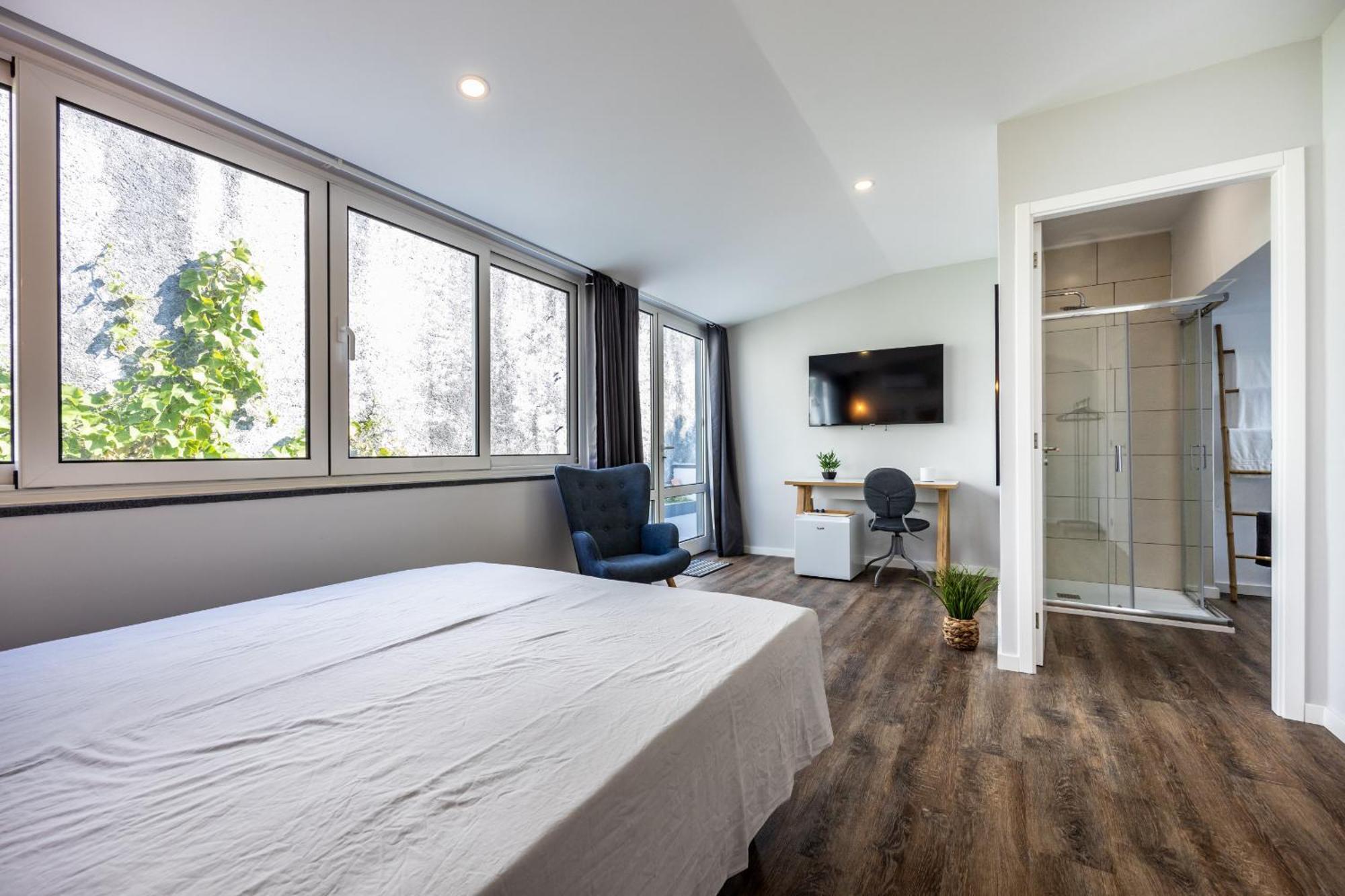 Angra Charming Suites By Seewest Angra do Heroísmo Dış mekan fotoğraf
