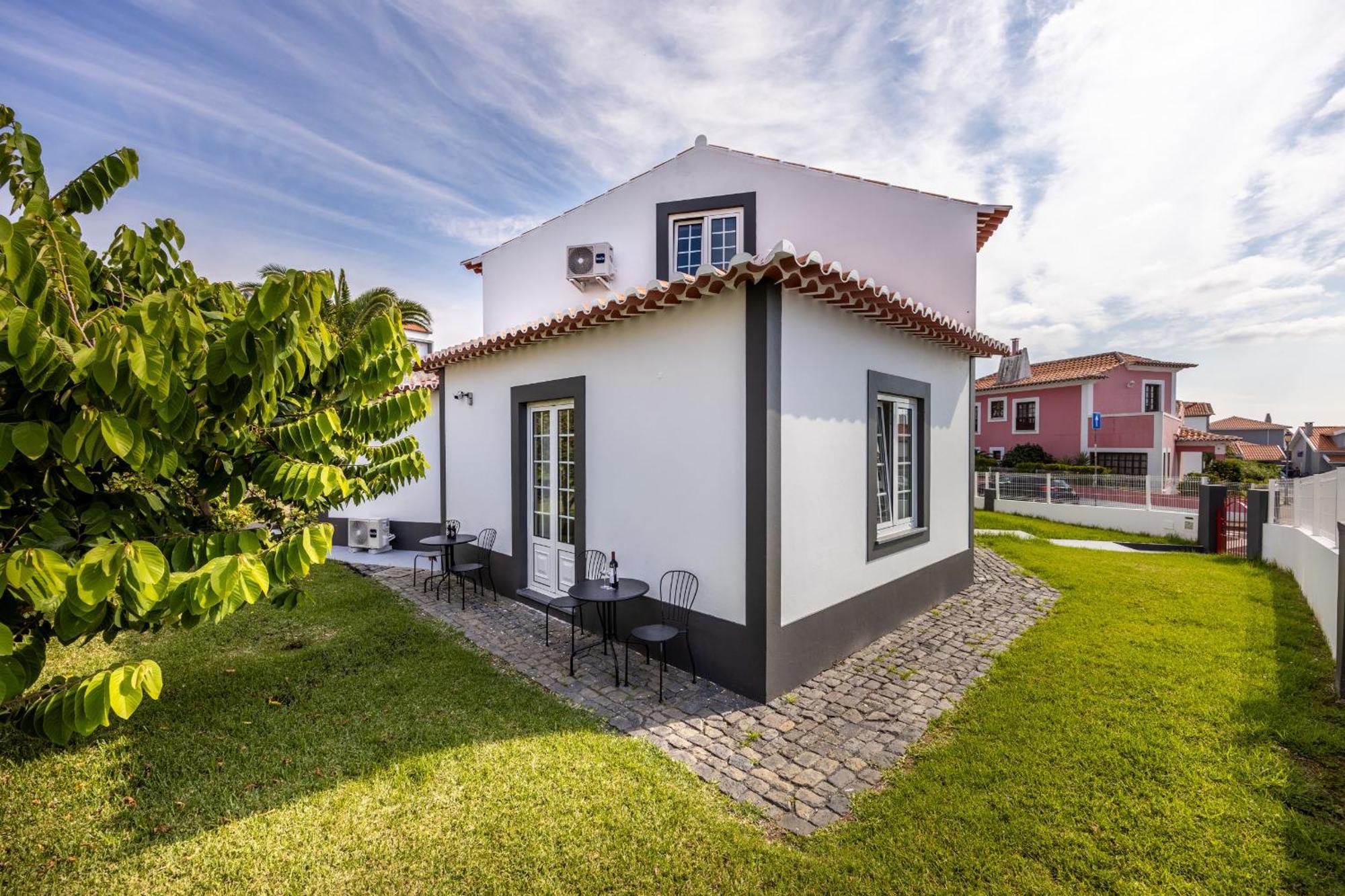 Angra Charming Suites By Seewest Angra do Heroísmo Dış mekan fotoğraf